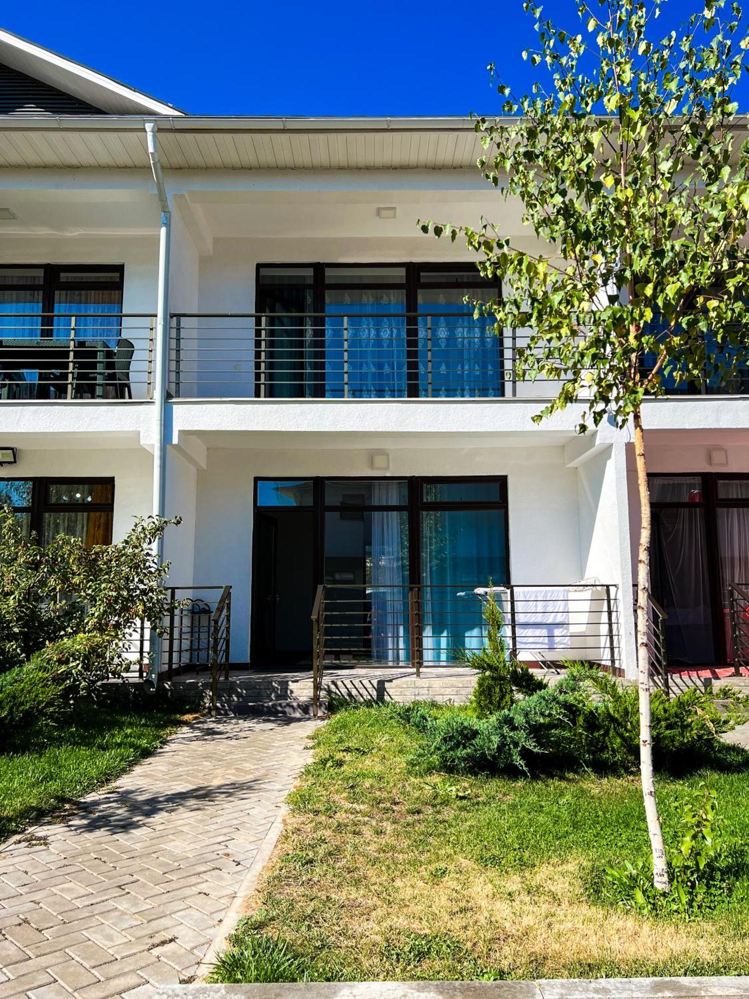 Таунхаус В Baytur Resort Бостери Екстериор снимка
